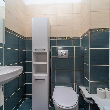 Apartment Rodzinny 3city Z 5 Sypialniami, Parkingiem I Ogrodkiem By Renters *